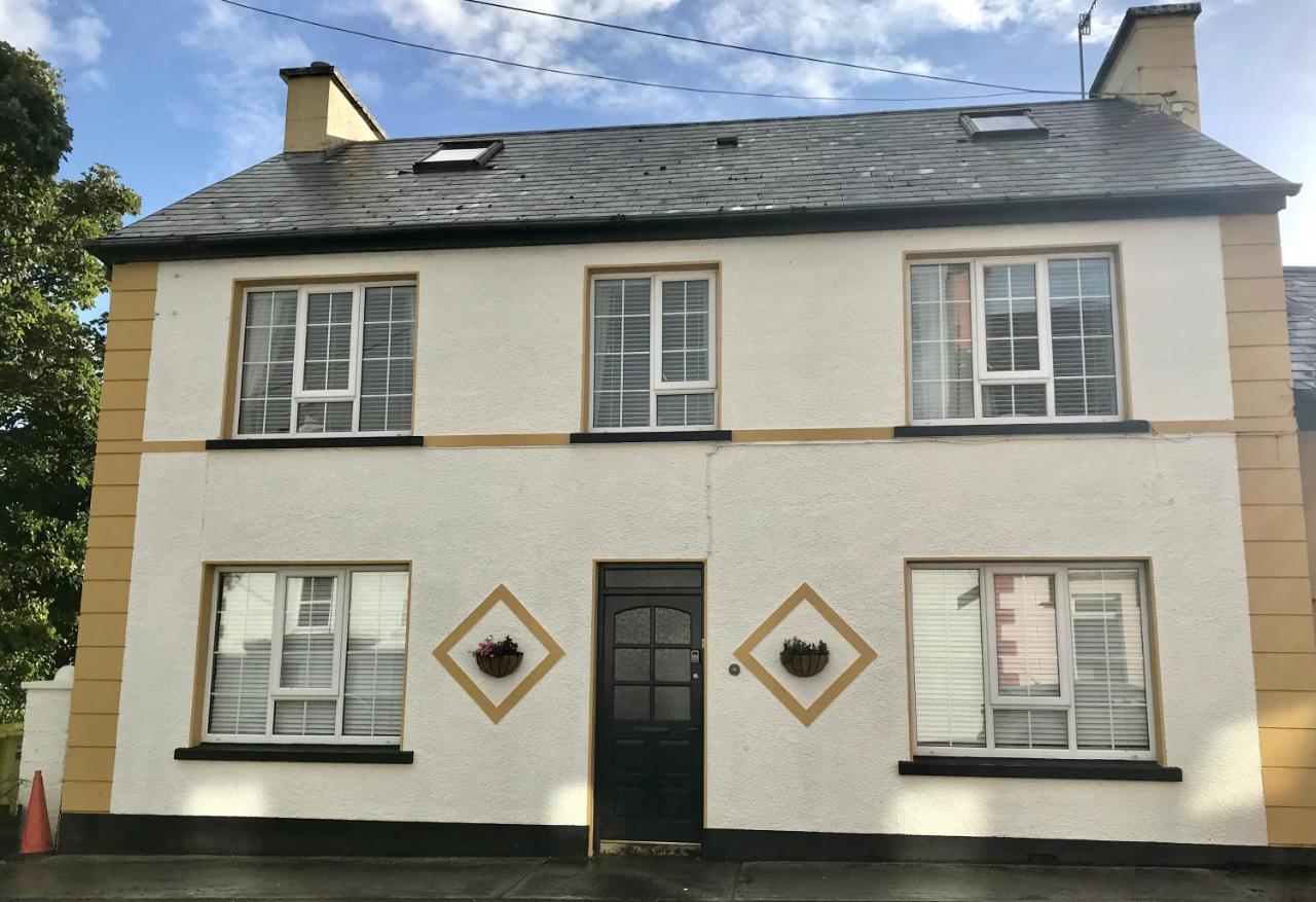 The Strand Guest House 팔카라 외부 사진