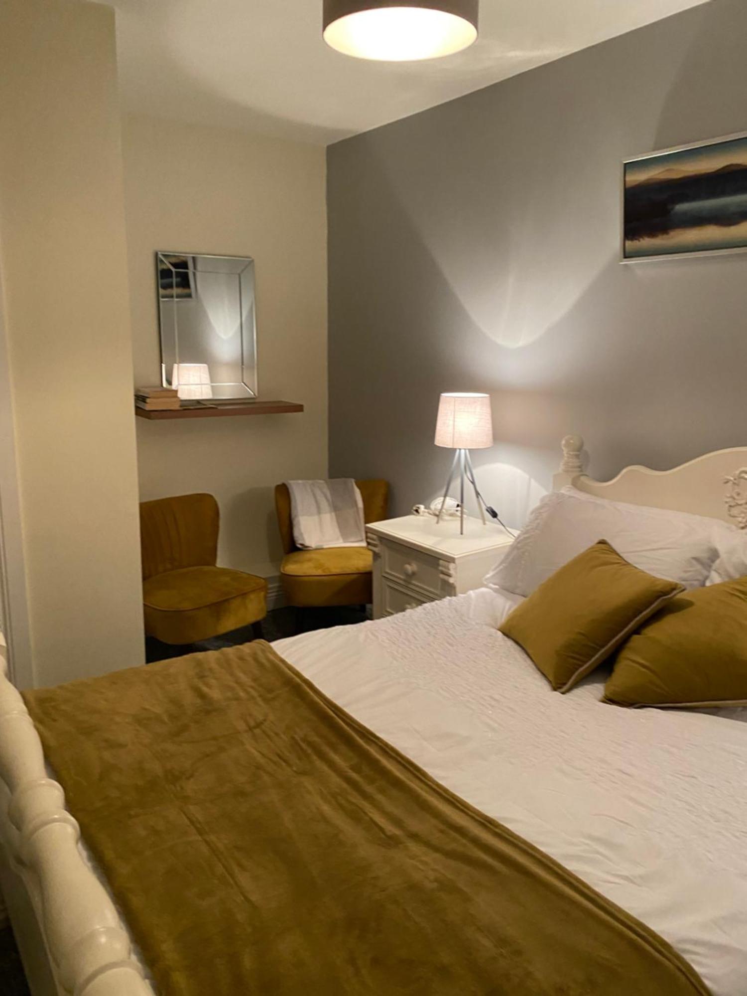 The Strand Guest House 팔카라 외부 사진